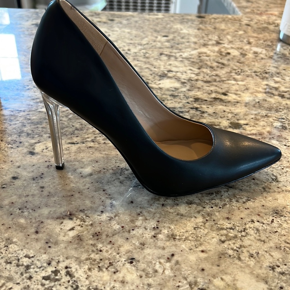 Mix no. 6 Black Pumps with clear heel